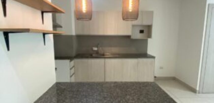 En Alquiler Departamento de 2 Dorm. en 100 Olivos Parc, Increible Vista Panoramica