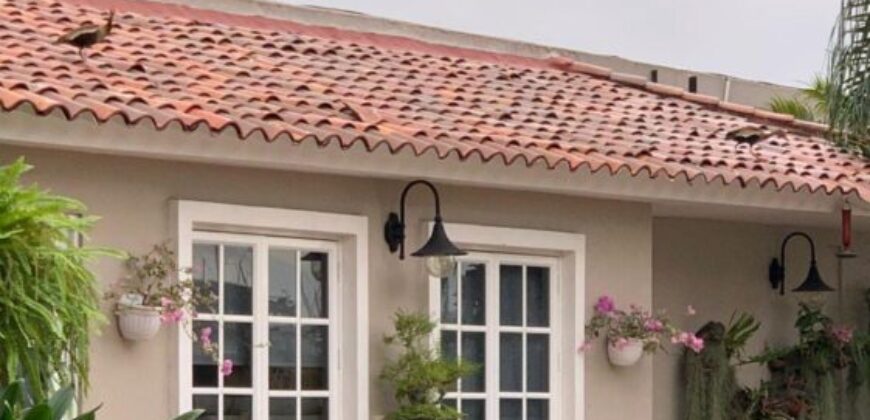 Preciosa Casa de 4 Dorm. en Venta o Alquiler con Hermosa Vista Al Rio en La Puntilla