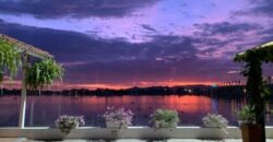 Preciosa Casa de 4 Dorm. en Venta o Alquiler con Hermosa Vista Al Rio en La Puntilla