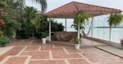 Preciosa Casa de 4 Dorm. en Venta o Alquiler con Hermosa Vista Al Rio en La Puntilla