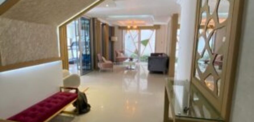 Hermosa Casa de 4 Dorm. en Alquiler en Vía a La Costa, Urbanización Belo Horizonte