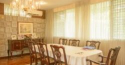 Amplia Casa de 5 Dorm. en Venta en Los Ceibos, Ubicacion Estrategica