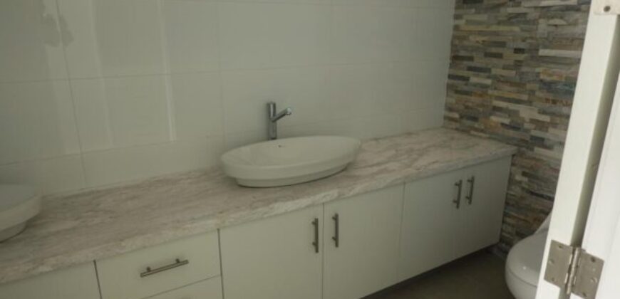 En Venta o Alquiler Espectacular Departamento de 3 Dorm, Acabados de Lujo, Vista Privilegiada Al Rio