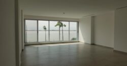 En Venta o Alquiler Espectacular Departamento de 3 Dorm, Acabados de Lujo, Vista Privilegiada Al Rio