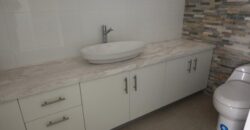 En Venta o Alquiler Espectacular Departamento de 3 Dorm, Acabados de Lujo, Vista Privilegiada Al Rio