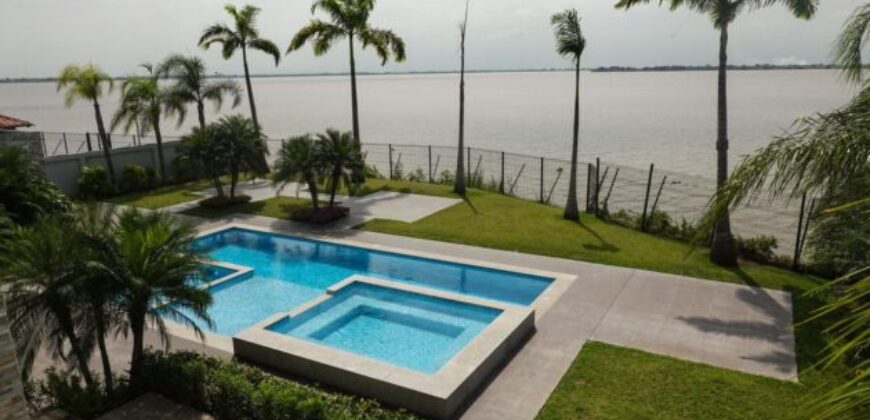 En Venta o Alquiler Espectacular Departamento de 3 Dorm, Acabados de Lujo, Vista Privilegiada Al Rio