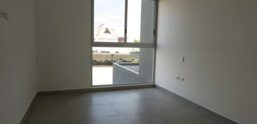 En Venta o Alquiler Espectacular Departamento de 3 Dorm, Acabados de Lujo, Vista Privilegiada Al Rio