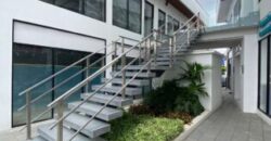 Local Comercial de 86 m² en Venta o Alquiler en Plaza Diamante (Sector La Joya)