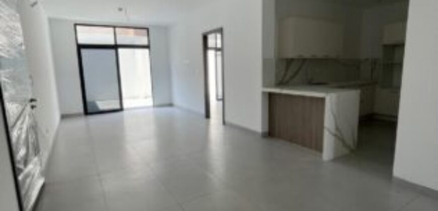 Departamento Planta Baja con Patio, 3 Dorm., en Venta en Samborondón Km 3