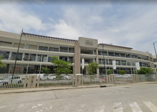 Local Comercial de 45 m² en Alquiler en El Nuevo Samborondón, Plaza Vizcaya