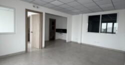 En Alquiler Bodega con Oficina en Almax Plus de Estreno