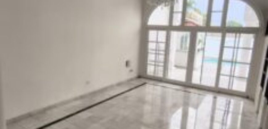 En Alquiler Casa Remodelada de 500 m² con 4 Habitaciones en Samborondón, La Puntilla
