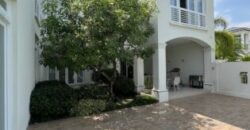 Exclusiva y Elegante Casa 4 Dorm. en Venta en Samborondón, Lagos de Batan