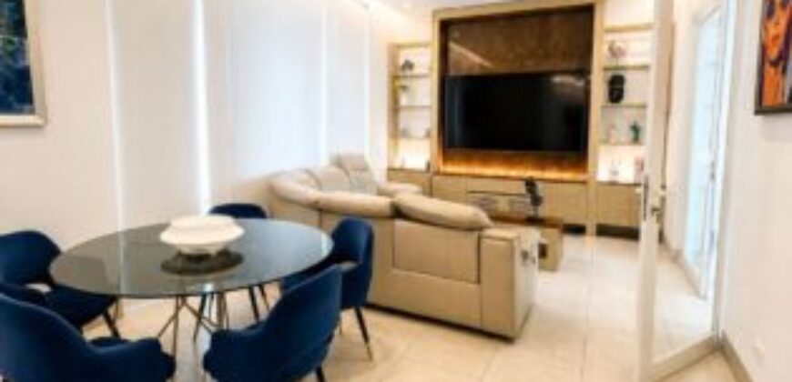 Exclusiva y Elegante Casa 4 Dorm. en Venta en Samborondón, Lagos de Batan