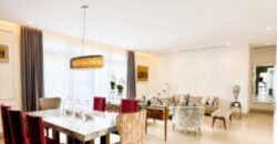 Exclusiva y Elegante Casa 4 Dorm. en Venta en Samborondón, Lagos de Batan
