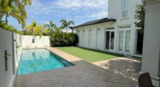 Exclusiva y Elegante Casa 4 Dorm. en Venta en Samborondón, Lagos de Batan