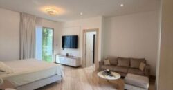 Moderna Casa de Una Sola Planta, 3 Dorm y Acabados de Lujo, en Venta en Samborondón