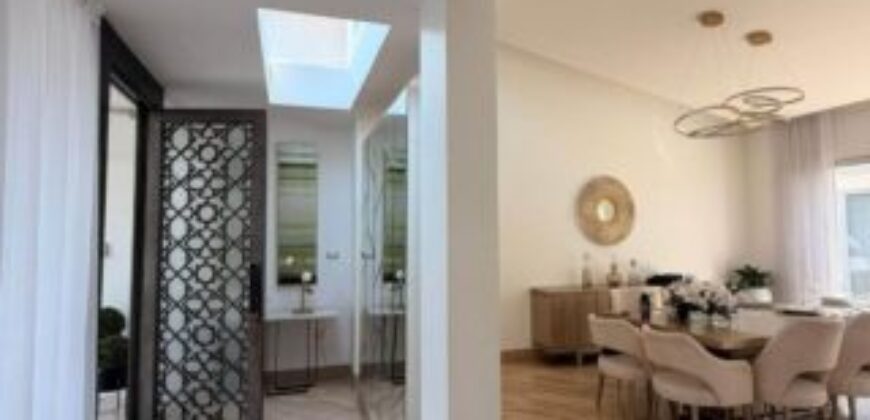 Moderna Casa de Una Sola Planta, 3 Dorm y Acabados de Lujo, en Venta en Samborondón