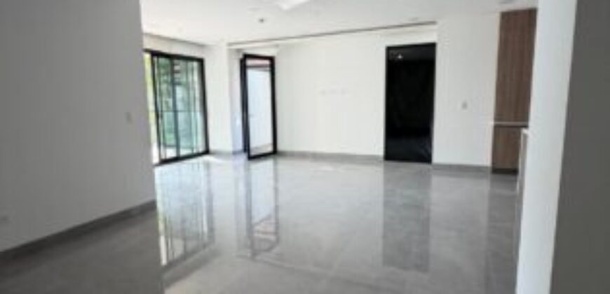 En Alquiler Departamento de 3 Dorm, de Estreno Planta Baja con Preciosa Vista Al Río