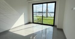 En Alquiler Departamento de 3 Dorm, de Estreno Planta Baja con Preciosa Vista Al Río
