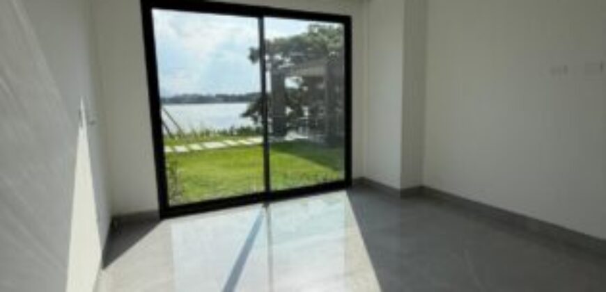 En Alquiler Departamento de 3 Dorm, de Estreno Planta Baja con Preciosa Vista Al Río