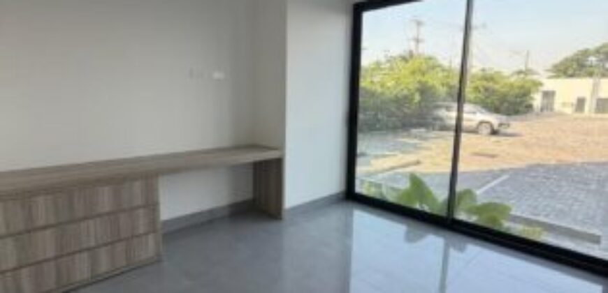 En Alquiler Departamento de 3 Dorm, de Estreno Planta Baja con Preciosa Vista Al Río