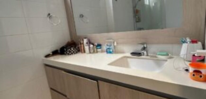 Precioso Departamento de 3 Dorm, en Venta en Isla Mocoli, Súper Cómodo y Completo con Vista Al Lago