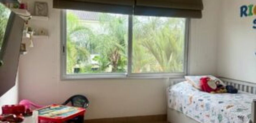 Hermosa Casa en Venta, Impecable Ubicada en El Km 8 de La Vía Samborondon