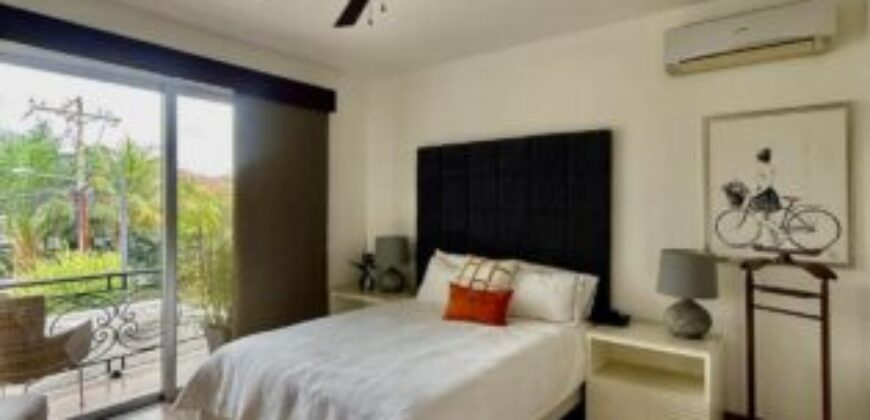 Hermosa Casa en Venta, Impecable Ubicada en El Km 8 de La Vía Samborondon