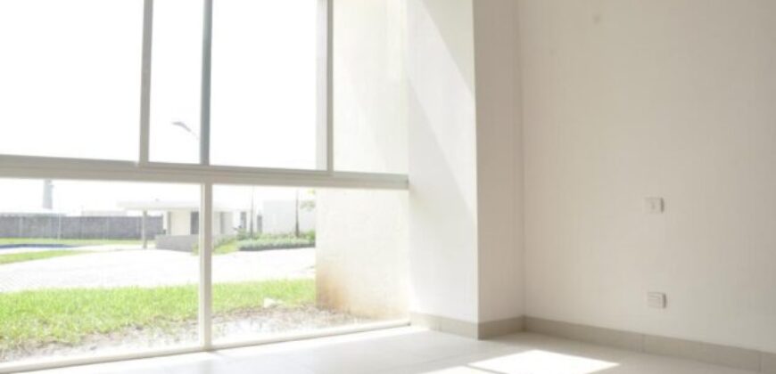 Departamento Planta Baja de 137 m² Mas Terraza con 3 Dorm, en Venta en Isla Mocolí