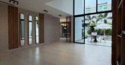 Preciosa E Impecable Casa de 5 Dorm, al Lago en Venta en Isla Mocoli