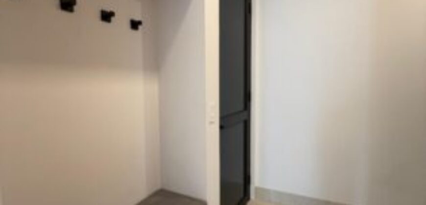 Preciosa E Impecable Casa de 5 Dorm, al Lago en Venta en Isla Mocoli