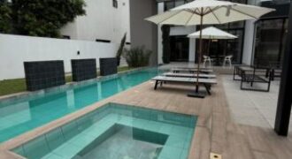 Preciosa E Impecable Casa de 5 Dorm, al Lago en Venta en Isla Mocoli