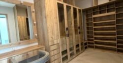Preciosa E Impecable Casa de 5 Dorm, al Lago en Venta en Isla Mocoli