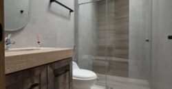 Preciosa E Impecable Casa de 5 Dorm, al Lago en Venta en Isla Mocoli