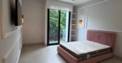 Preciosa E Impecable Casa de 5 Dorm, al Lago en Venta en Isla Mocoli