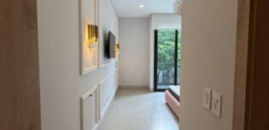 Preciosa E Impecable Casa de 5 Dorm, al Lago en Venta en Isla Mocoli