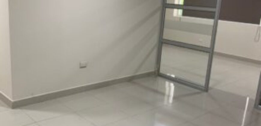 Oficina de 76 m² en Alquiler, en Parque Empresarial Colon