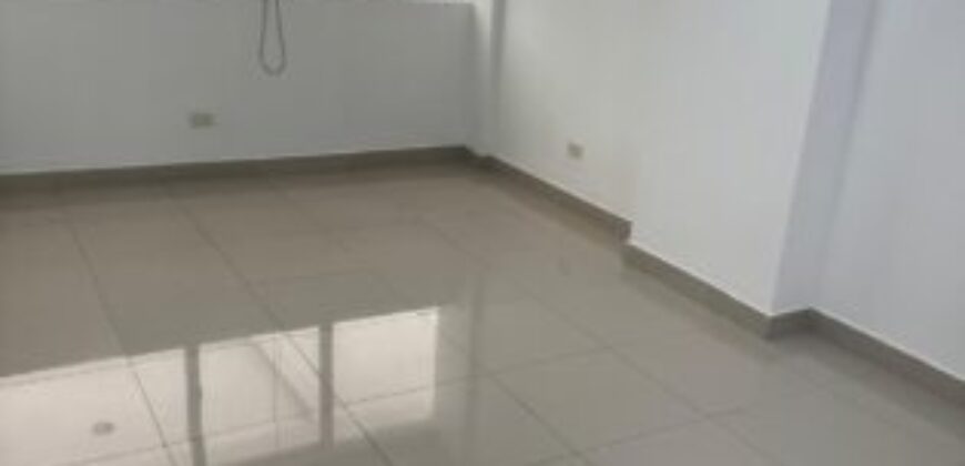 Oficina de 76 m² en Alquiler, en Parque Empresarial Colon
