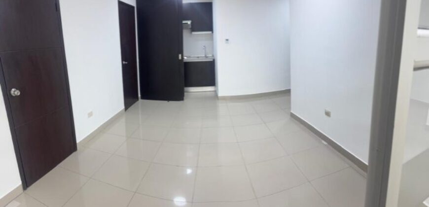 Oficina de 76 m² en Alquiler, en Parque Empresarial Colon