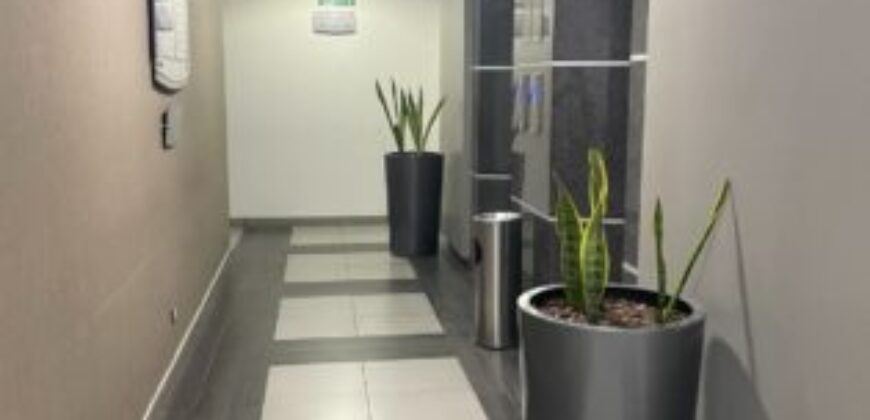 En Alquiler Oficina Amoblada en Global Center, Samborondon