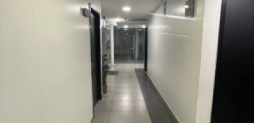 En Alquiler Oficina Amoblada en Global Center, Samborondon