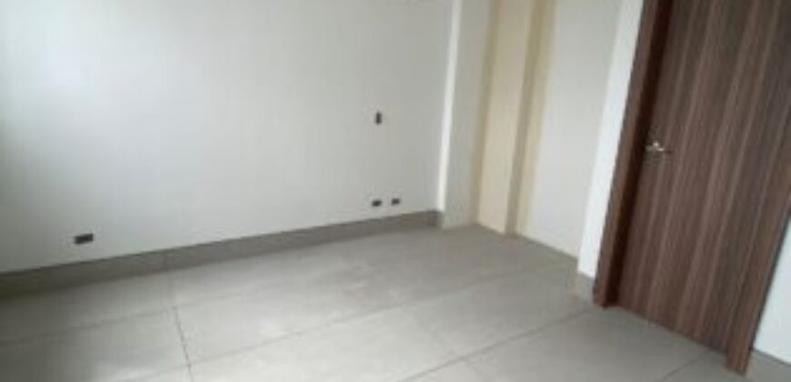 Casa de 4 Dorm. por Estrenar en Preventa – Urb. Aires Norte