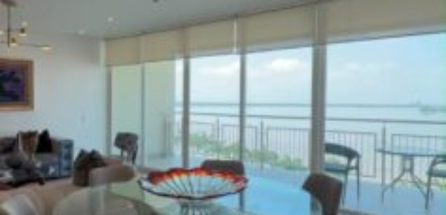 Impecable Departamento de 3 Dorm, con Vista Al Río en Venta, Blue Bay, Isla Mocoli