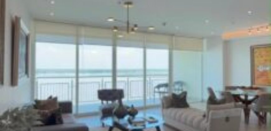 Impecable Departamento de 3 Dorm, con Vista Al Río en Venta, Blue Bay, Isla Mocoli