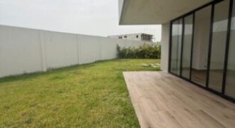 Impecable y Moderna Casa de Estreno de 3 Dorm., Isla Mocoli