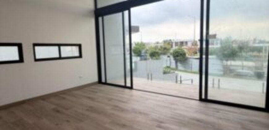 Impecable y Moderna Casa de Estreno de 3 Dorm., Isla Mocoli