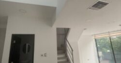 Oficina de 82 m en Alquiler Km 5 Vía a Samborondón