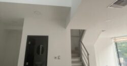 Oficina de 82 m en Alquiler Km 5 Vía a Samborondón