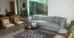 Amplia Casa de 4 Dorm., en Venta en Los Ceibos